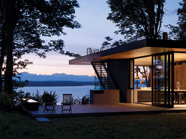 A Case Inlet Cabin Lets the Outside In