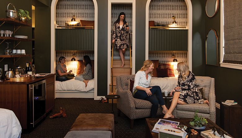 Venture Through the Rolling Hills of Willamette Valley and Enjoy Oregon Wines