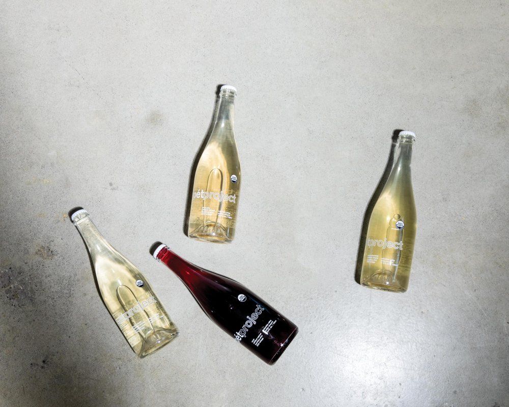 Champagne, Step Aside