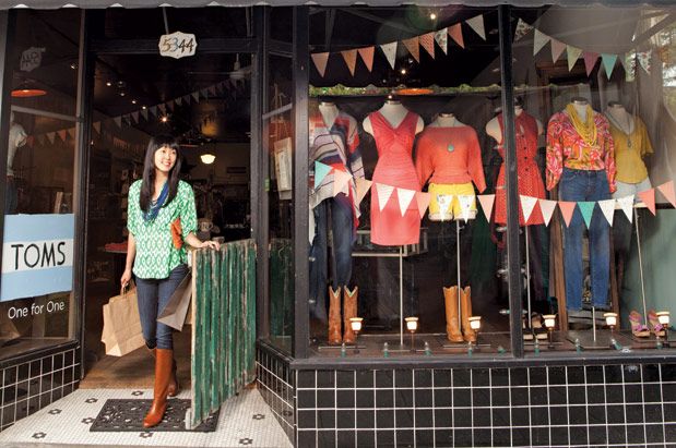 Shop Along Historic Ballard Avenue Shop Along Historic Ballard Avenue