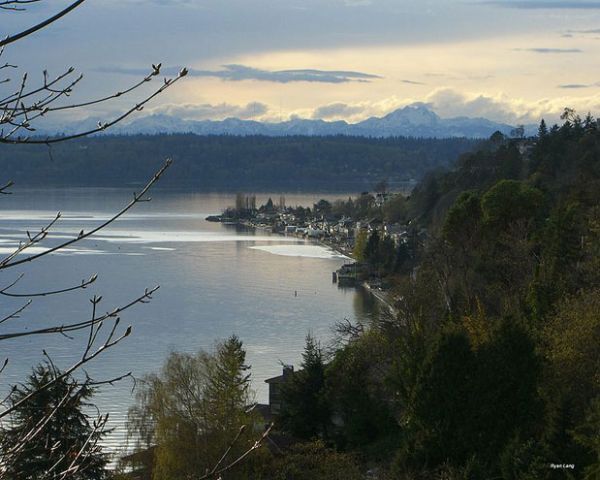 Burien: Best Seattle Neighborhoods 2013