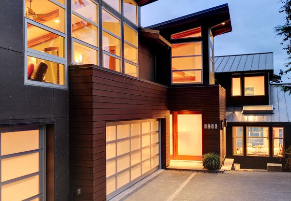 Architect George Daniel Wittman Gives a Dated Mercer Island Dwelling a New, Mod Attitude