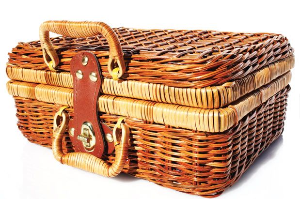 What to Pack for a Deluxe Picnic Dinner