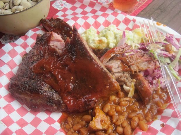 Leslie Kelly Discovers the Perfect Wine Pairing for Ribs