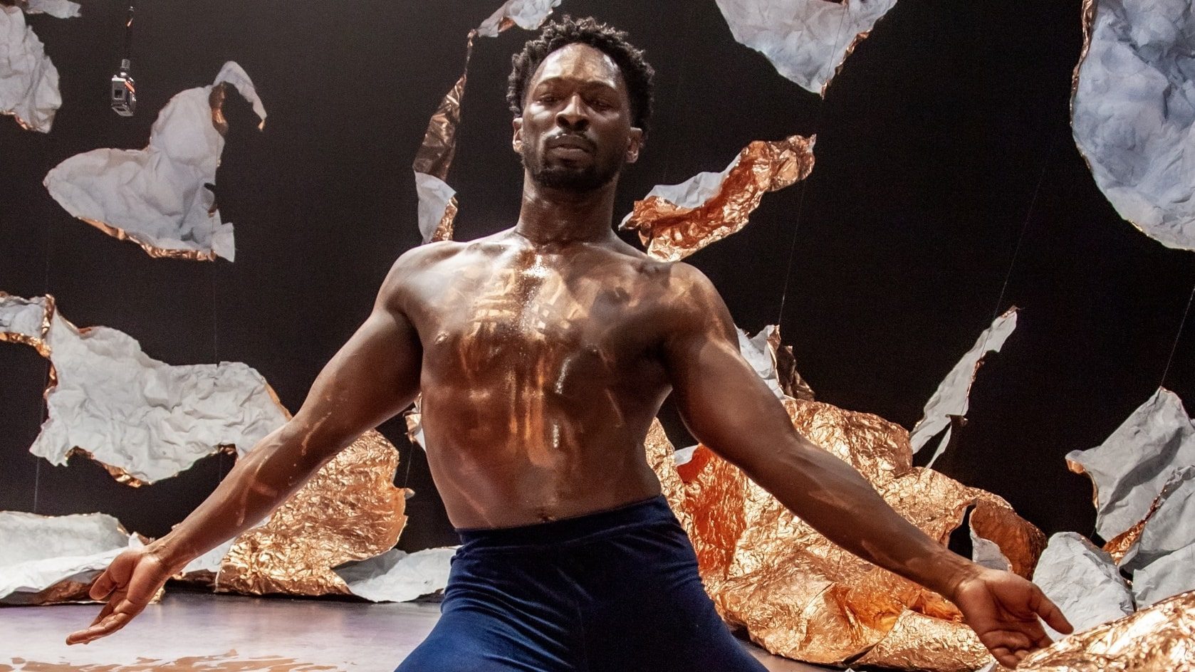 Gilbert T. Small II is dancer and teacher for numerous companies who has worked with zoe | juniper since 2018.