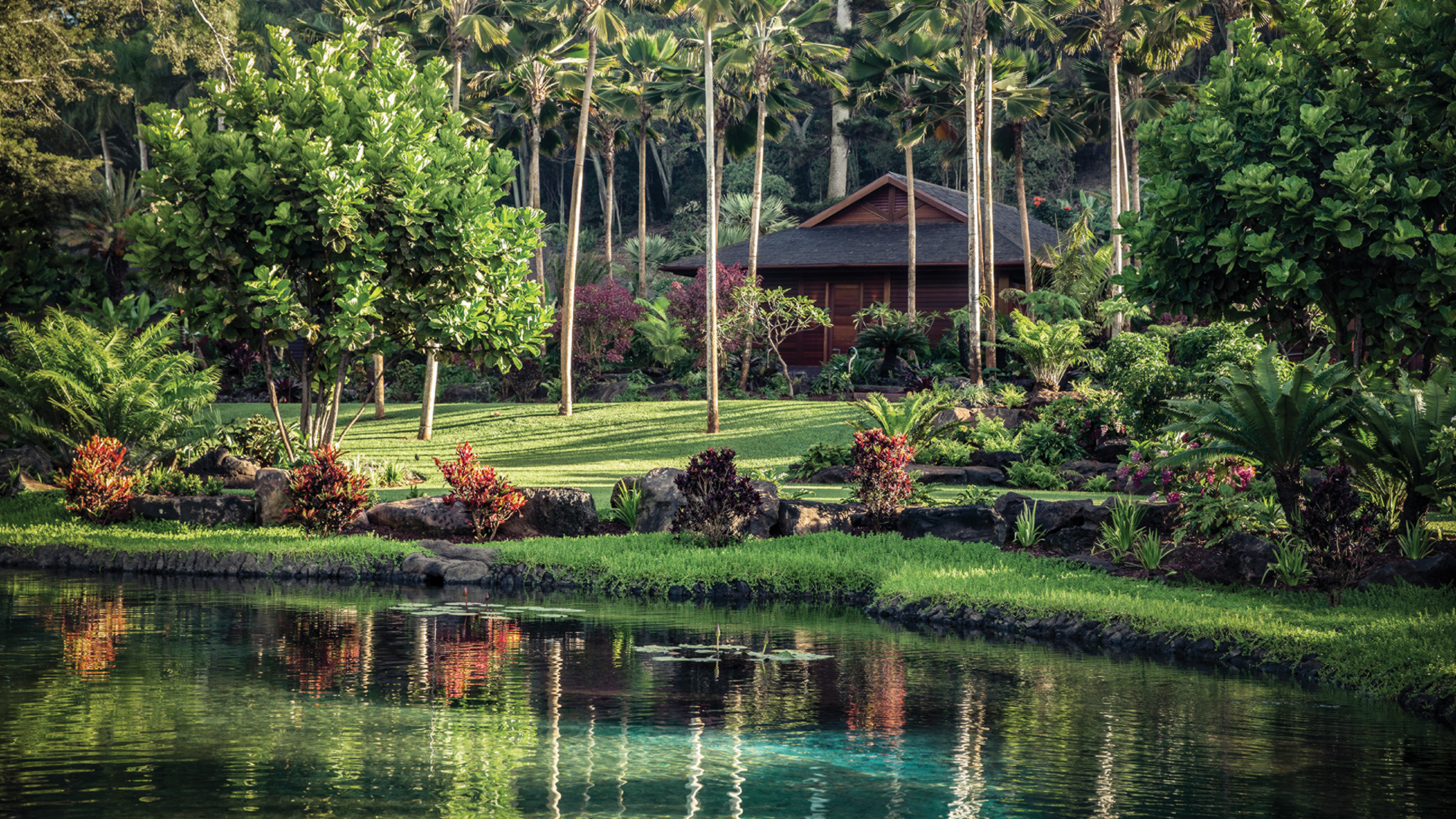 Enjoy the spa and fitness facilities at Sensei Lānaʻi