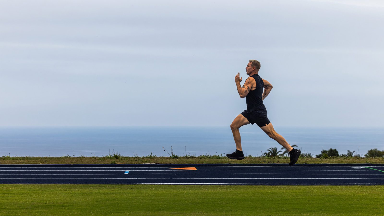 Shafik_Diplos-Run-Club_1600x900