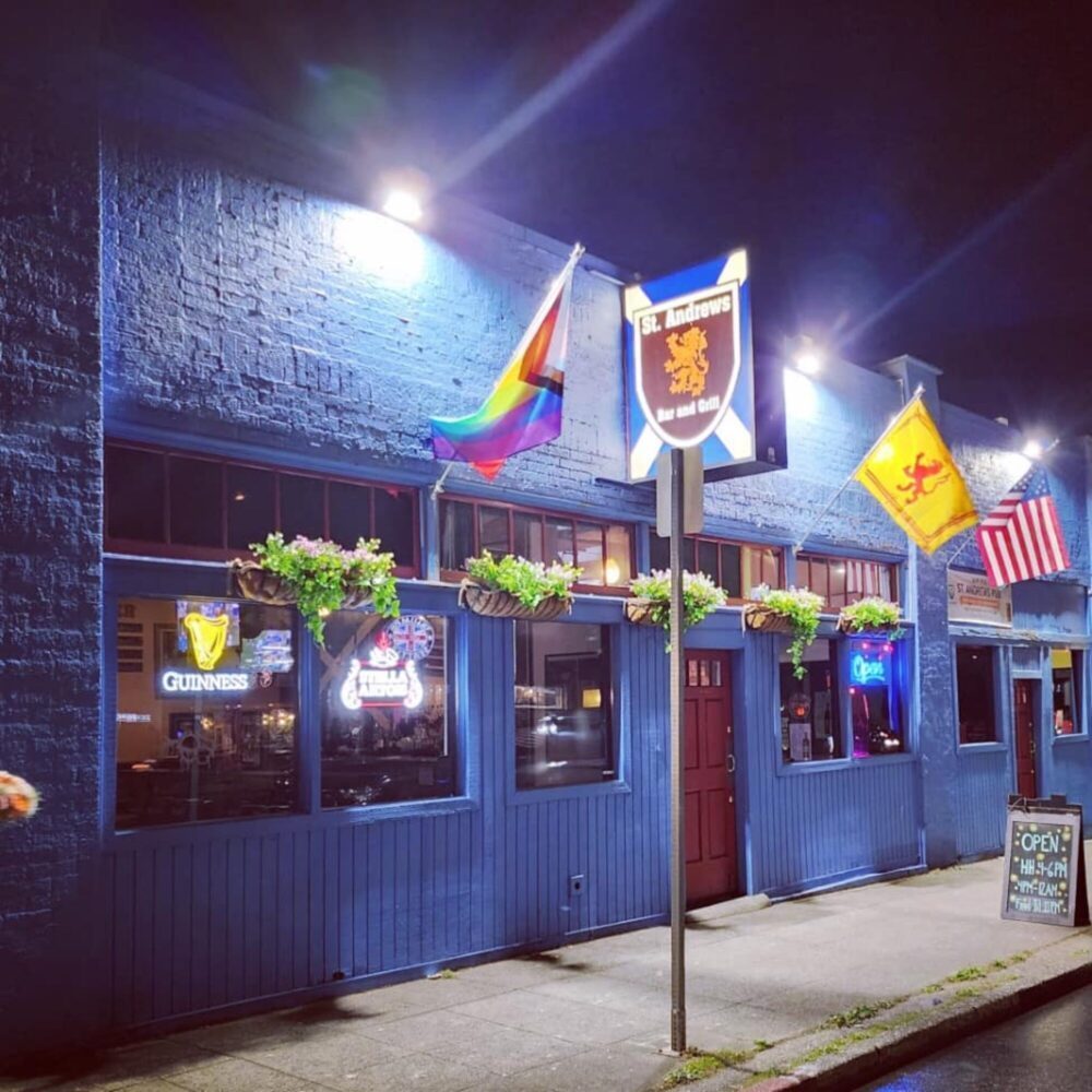 Hoops and Hops at Seattle Bars During March Madness
