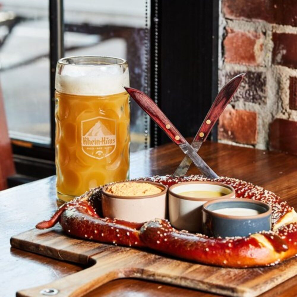 Restaurant Roundup: ‘Bear-Garten,’ Chefs Tray Table, and a New Women’s Sports Bar