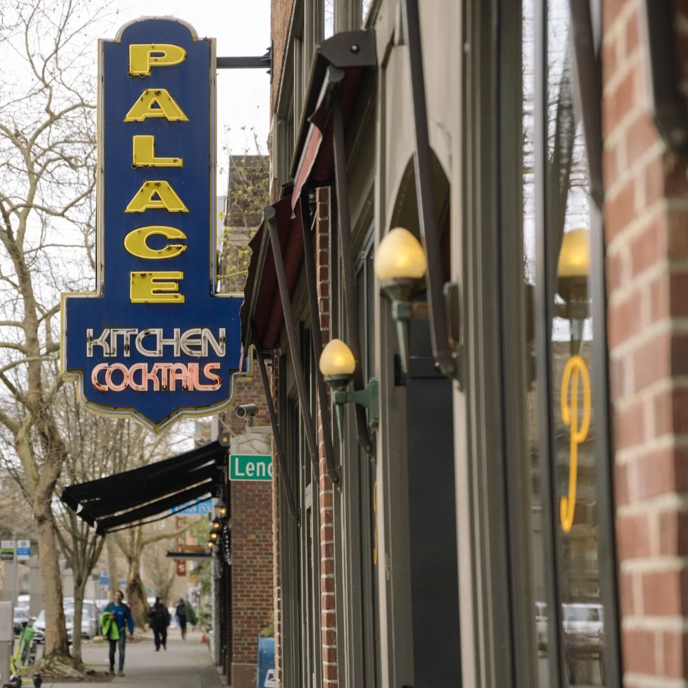Palace Kitchen Celebrates 30 Years